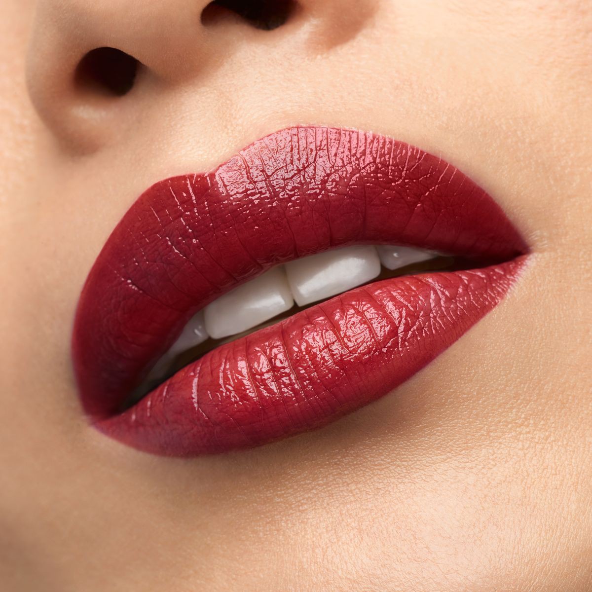 化妝品 - Burgundy Babe - Christian Louboutin