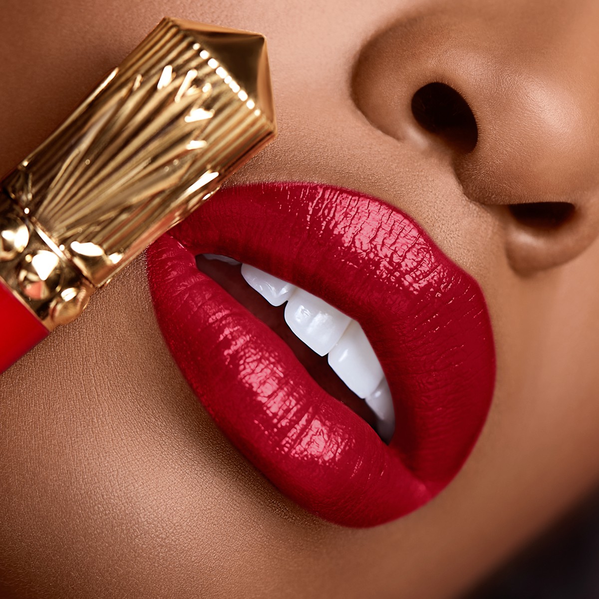 Louboutin rouge 2025